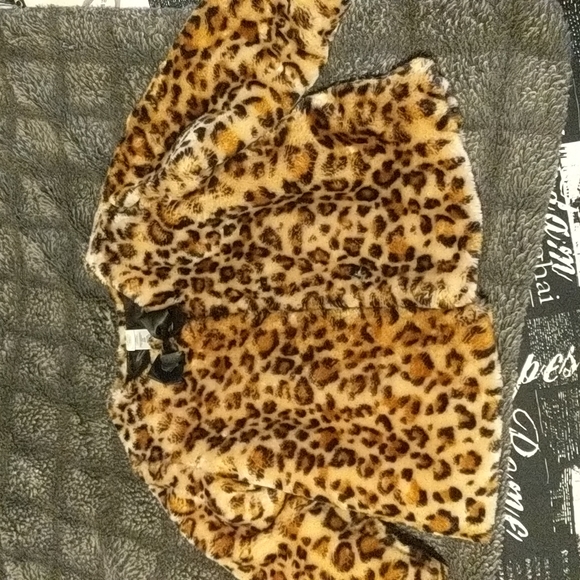 Toddler Leopard Jacket - Picture 2 of 4